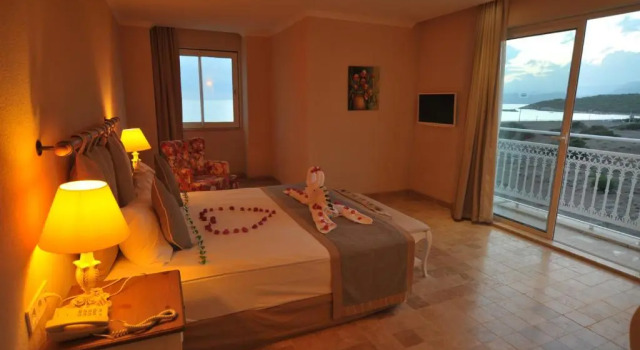 Люкс Andriake Beach Club Hotel