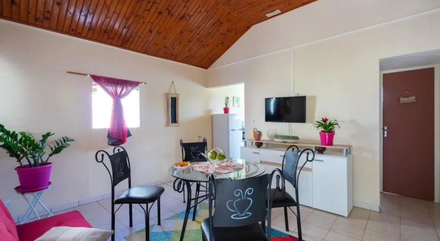 House With One Bedroom In Riviere Salee With Enclosed Garden And Wifi 6 Km From The Beach, Забронировать Отель Ривьер-Сале Фор-де-Франс