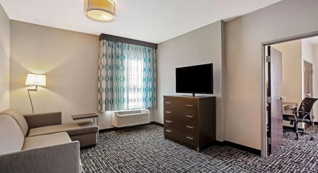 Люкс Deluxe c 1 комнатой La Quinta by Wyndham York