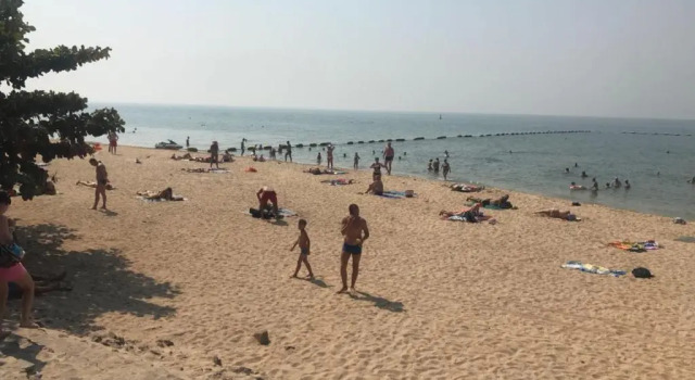 Апартаменты Laguna Bay Beach Condo