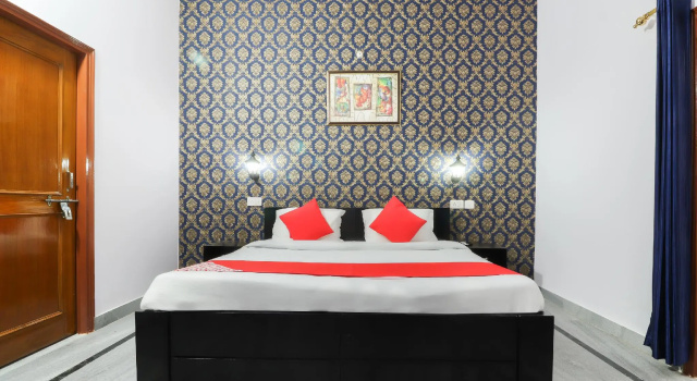Люкс Standard OYO 46299 Shining Inn