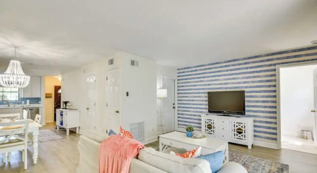 New Smyrna Beach Vacation Rental < 1/2 Mi to Beach, Buchen Sie Hotel New Smyrna Beach Daytona Beach Area