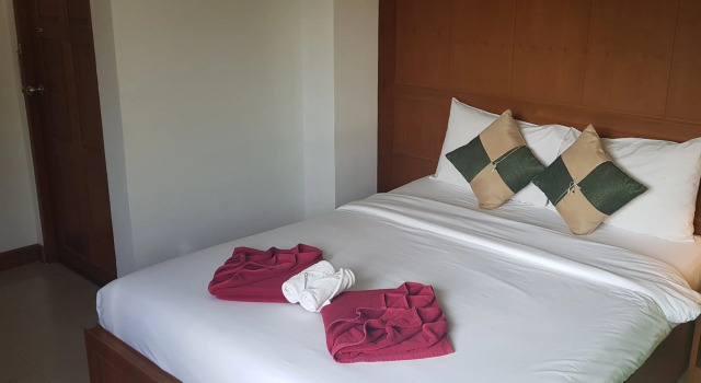 Pipikuku Hotel & Restaurant, Забронировать Отель Отели Патонг-Бич 3 звезды, рядом с Больница Патонга, 3*