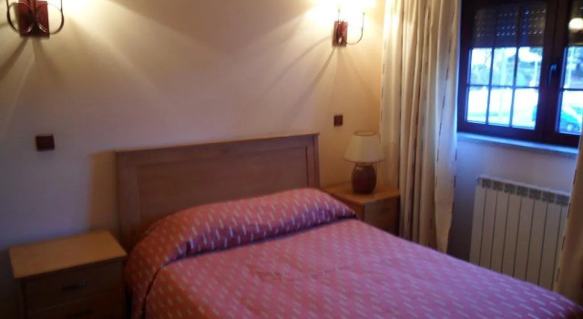 Hotel Mor, Varaa Hotelli Armamar 