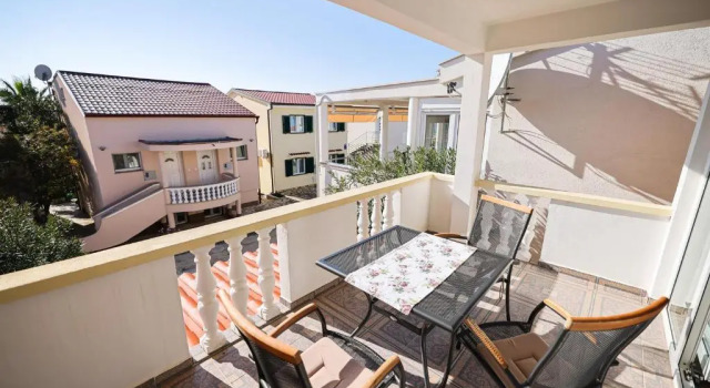 Апартаменты c 1 комнатой с балконом Apartments Malic