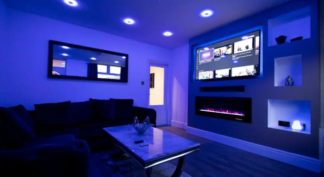 Stunning Bolton Abode - Pool Table, Забронировать Отель Болтон Большой Манчестер, рядом с Музей паровозов Болтона