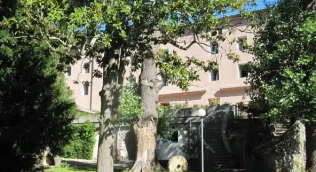 Le Mas De Cluny, Rezerwuj Hotel Hotele w Cévennes z basenem, Basen