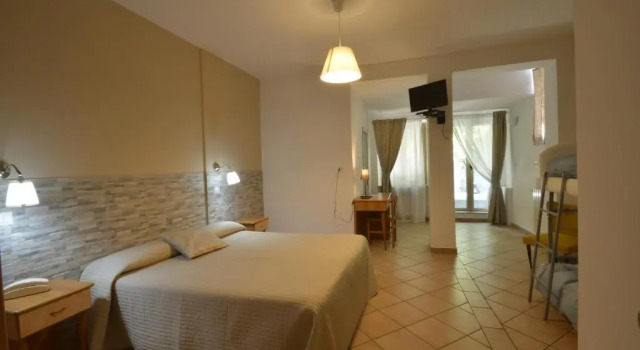 Четырёхместный номер Standard Hotel Pineta Ristorante country house in Fabriano