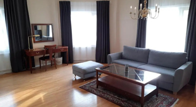 Suite First Hotel Statt