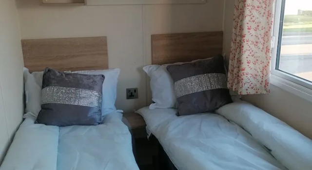 4-bedroom Caravan/static Home in Clacton-on-sea, 预订 度假屋 滨海克拉克顿 埃塞克斯
