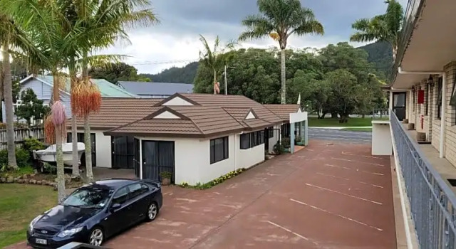 Номер Deluxe Cypress Court Motel