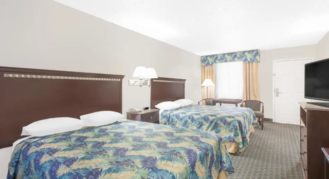 Четырёхместный номер Standard Super 8 by Wyndham Corpus Christi