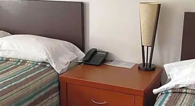 Четырёхместный номер Standard Motel Le Martinet