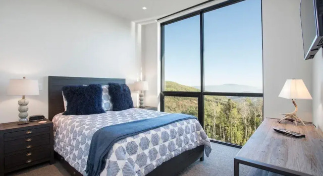 One Empire Pass Lodge at Deer Valley Resort - Four Bedroom Residence #401 4 Condo