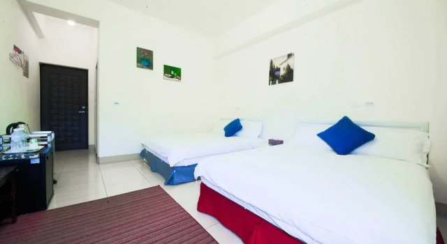Четырёхместный номер Economy Dong Pan B&B