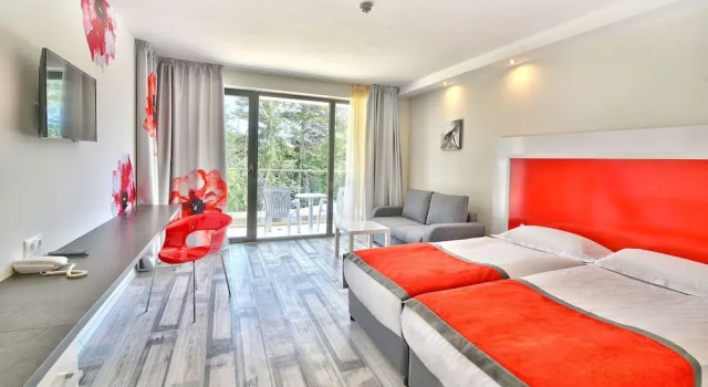 Двухместный номер Standard с балконом Hotel Grifid Foresta  Adults Only