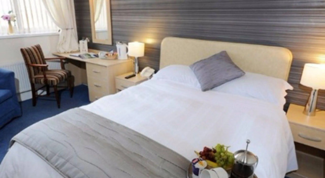 Briardene Hotel, Забронировать Отель Отели Англии с завтраком, Завтраки