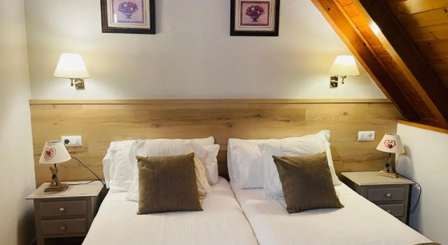 Двухместный номер Standard Hostal Escuils