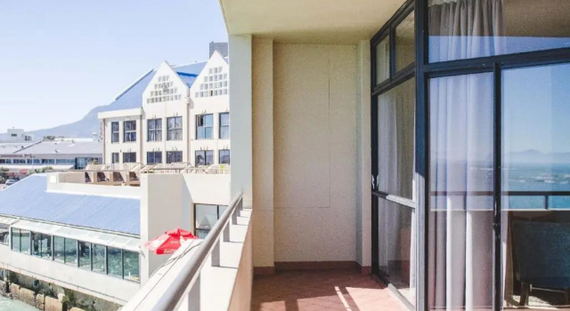 Апартаменты с 3 комнатами с балконом и с видом на море Strand Pavilion