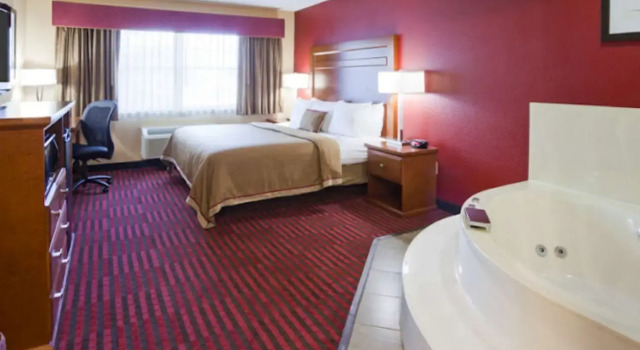 Quality Inn & Suites Stillwater
