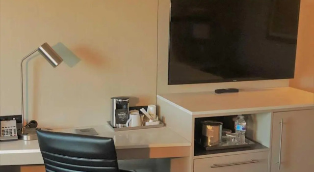 Четырёхместный номер Standard Holiday Inn - Bloomington - Normal by IHG