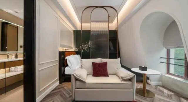 Люкс Qinhuangdao Beidaihe Guiyin Homestay (Beidaihe Railway Station)