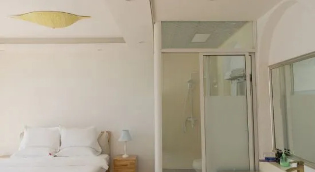Люкс Luxury 2099 Lake View Inn