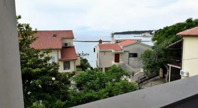 Sunnyy Beacch Apartments, Prenota Appartamento Hotel a Isole Quarnerine con parcheggio, Parcheggio