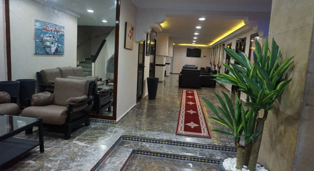 Hotel Zelis, Rezerwuj Hotel Hotele w Tanger-Tetouan z parkingiem, Parking