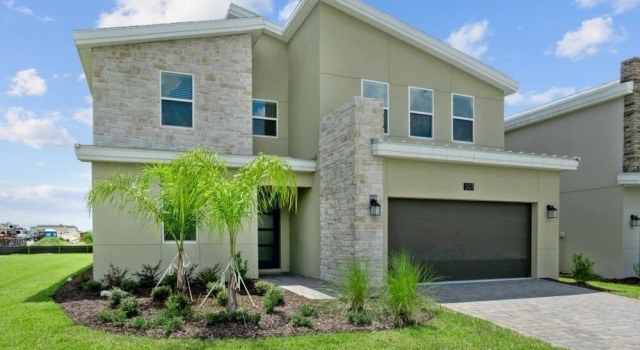 Glamorous 6-Bed With Private Pool/Spa home