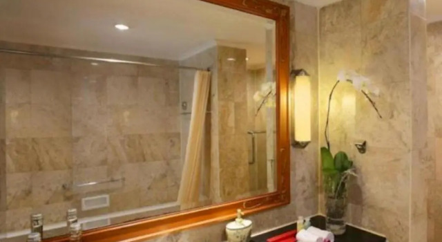 Люкс Business Ambhara Hotel Jakarta