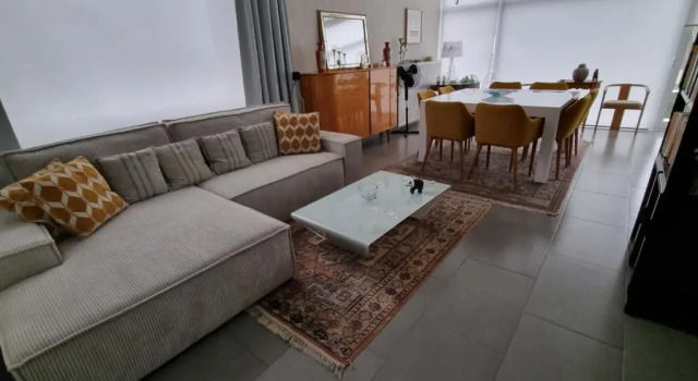 Апартаменты Magnifique appartement dans villa ďarchitecte