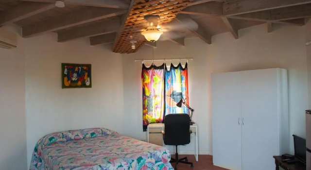 Arawak Beach Inn