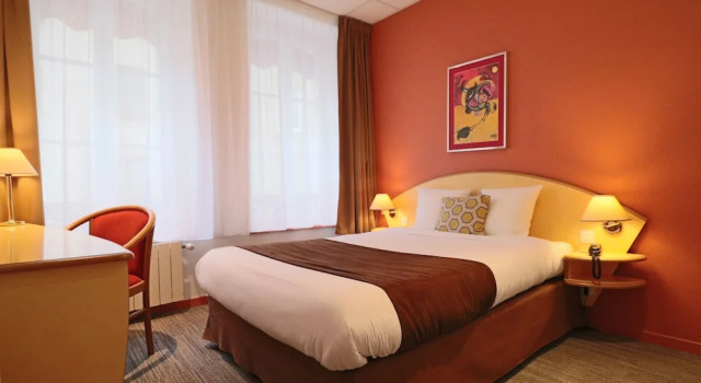 Номер Standard Logis-Hôtel des Oliviers