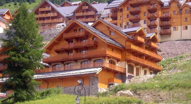 Hameau DE LA Vallee D'or - Myosotis N°302 : 2 Pièces 4 Personnes / 2 Rooms 4 People, Забронировать Отель Отели Galibier-Thabor с парковкой, Парковка