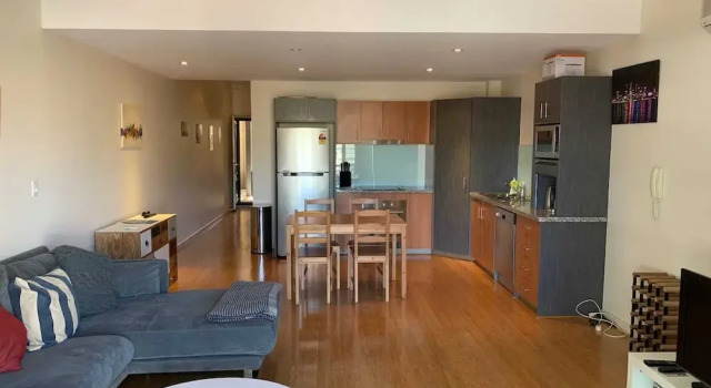 Fantastic 1 Bedroom Apartment Near Kings Park & The City