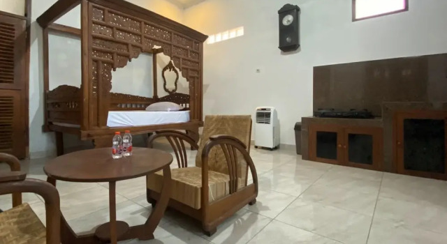 Suite Saraswati Traditional Homestay Temanggung RedPartner