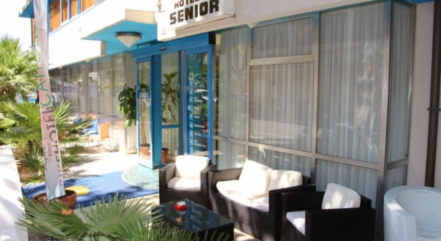 Hotel Senior, Забронировать Отель Каттолика Побережье Римини, рядом с Аквариум Le Navi