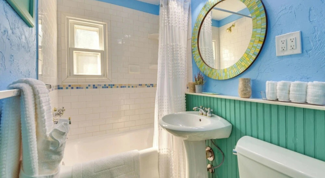 Коттедж с 3 комнатами с балконом Sarasota Vacation Rental w/ Private Pool & Lanai!