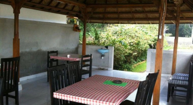 Astradana Hotel, Rezervovat Kemp Hotely v Bali se snídaní, Snídaně