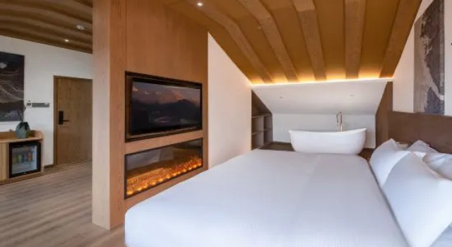 Люкс Deluxe с видом на озеро Wanda Moments Guesthouse，Lugu Lake