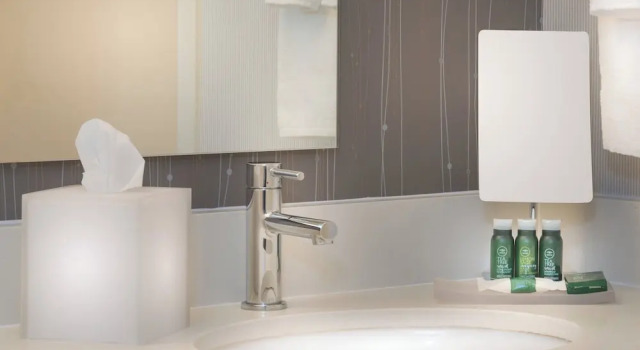 Люкс Courtyard by Marriott Lynchburg