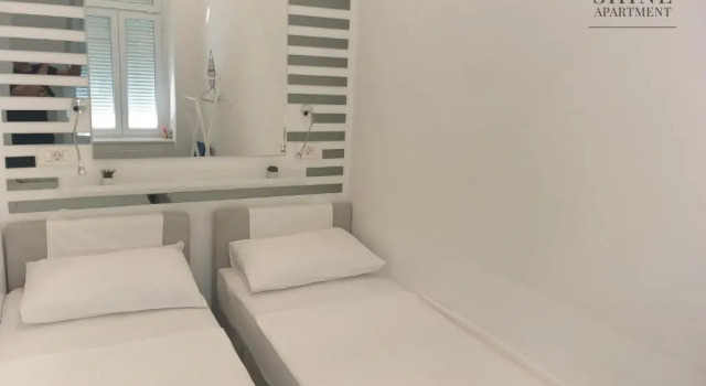 "Shine"Apartment-right on the Main Square 2BDR New Historic Property, Забронировать Апартаменты/квартира Апартаменты Загреба, рядом с Zagreb Stone Gate, Апартаменты/квартира