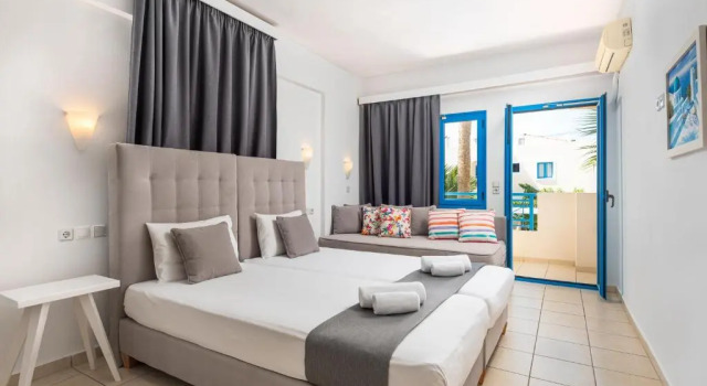 Студия Superior Nana Angela Apartments