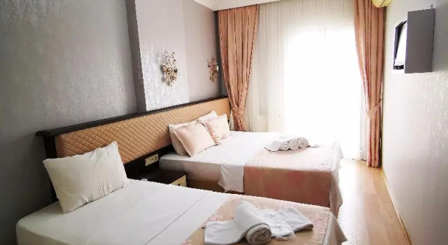 Номер Standard Hotel Broken Column