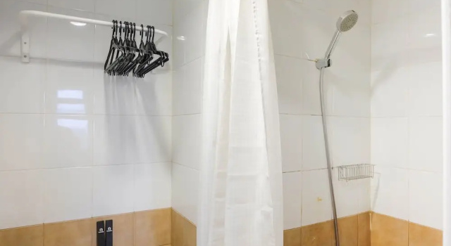 Номер Standard 1BR Fully Furnished Apartment at Green Pramuka