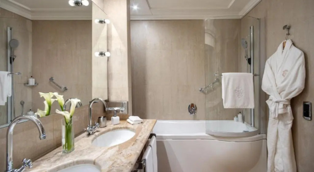 Двухместный номер Deluxe Executive с видом на озеро Hotel Splendide Royal