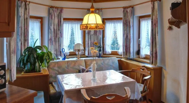 Gästehaus Resi, Rezerwuj Hotel Hotele w Pitztal ze śniadaniem, Śniadanie