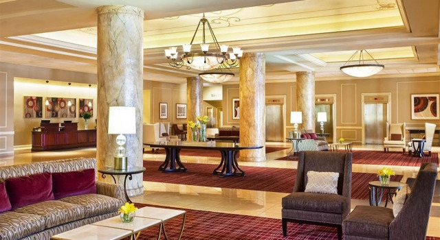 OYO Hotel St. Louis Downtown City Center MO, Забронировать Отель Downtown St. Louis Сент-Луис, рядом с Федеральный резервный банк Сент-Луиса
