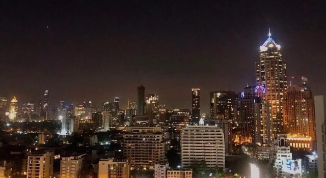 Апартаменты cozy apartment central bangkok 25th floor beautifull balcony